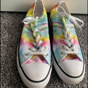 Tie dye Converse